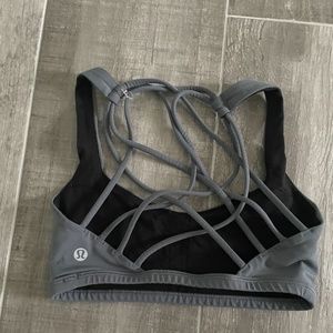 Lululemon sports bra